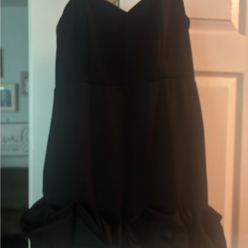 Elegant Black Strapless Dress